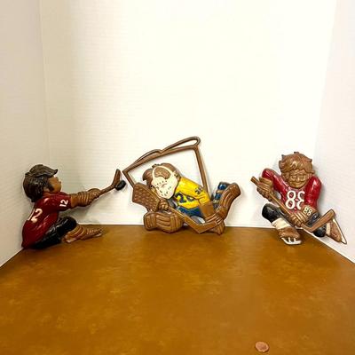 Set of 3 1973 Sexton Hockey Player Wall Hangers