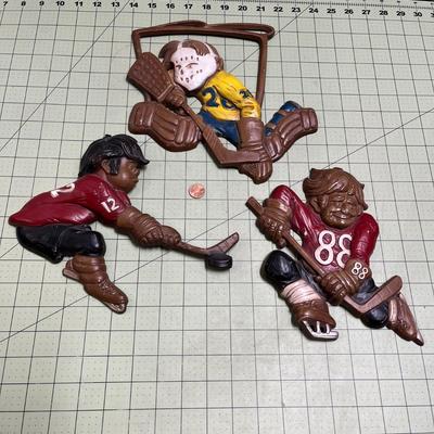 Set of 3 1973 Sexton Hockey Player Wall Hangers