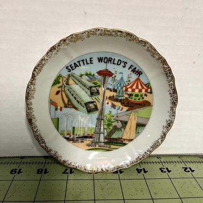 Seattle World's Fair, Lake Tahoe and Mother Wall China Plates