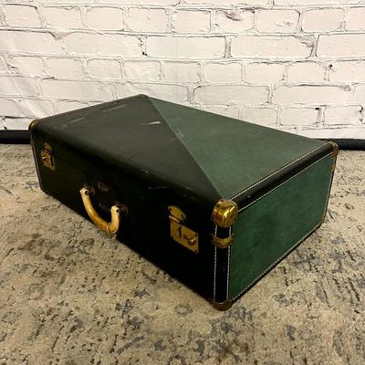 Vintage Stratoway Hardsided Suitcase