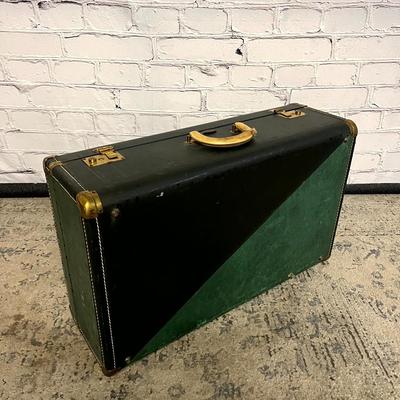 Vintage Stratoway Hardsided Suitcase