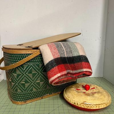 Vintage Picnic Basket, Wool Blanket and Ceramic Pie Holder