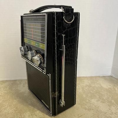 Vintage Solid State Multi Band Radio
