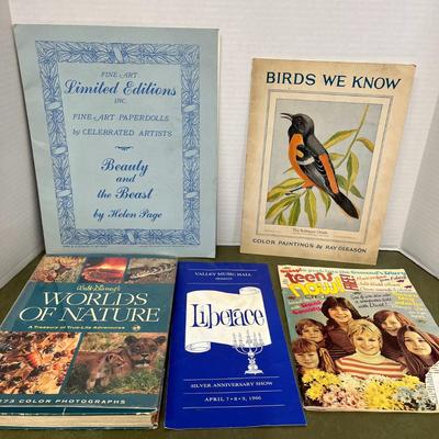 Lot of Vintage Books, Magazines and Ephemoria