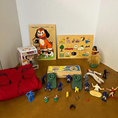 Lot of Vintage Toy Items