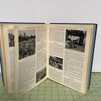 Lot of Vintage Atlases and Almanacs