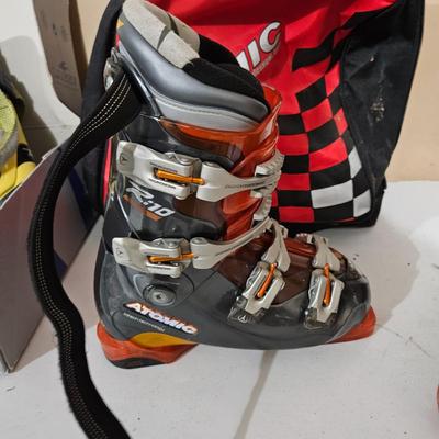 Atomic, Rossignol and a Boot Bag (G-DW)