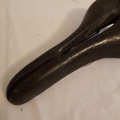 Variety of Bike Seats & Accessories (G-JS)
