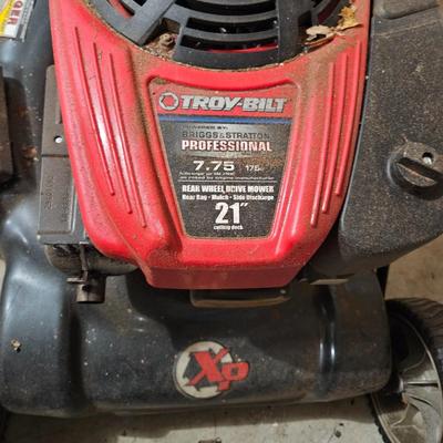 Troy-Bilt 21" Self Propelled Mower and Gas Cans (G-DW)