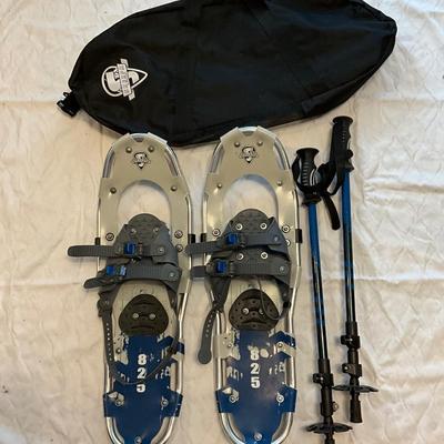 825 Sherpa snowshoes, poles, bag.