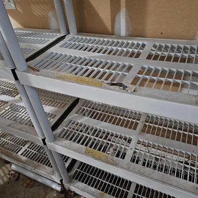 3 Sets of Plastic Shelves (G-JS)