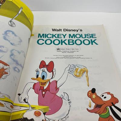 -13- BOOK | Vintage Walt Disneys Mickey Mouse Cookbook