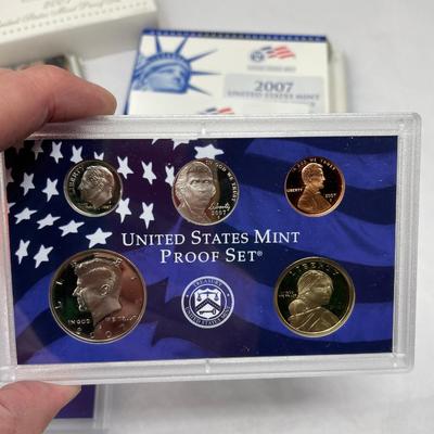 2007 Mint Proof Set w/ President Dollars