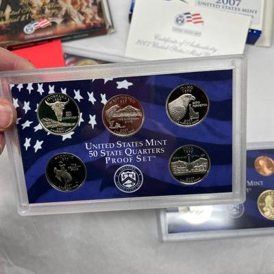 2007 Mint Proof Set w/ President Dollars