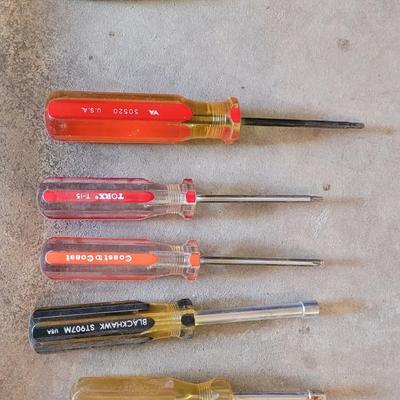 Tool Lot with Vise Grips, Multiple Screwdriver Types, Utility Bar & Mallet