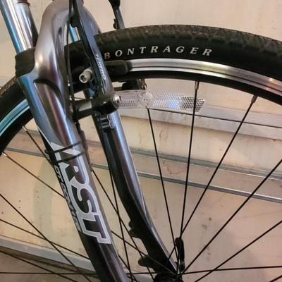 TREK Multitrack 7200