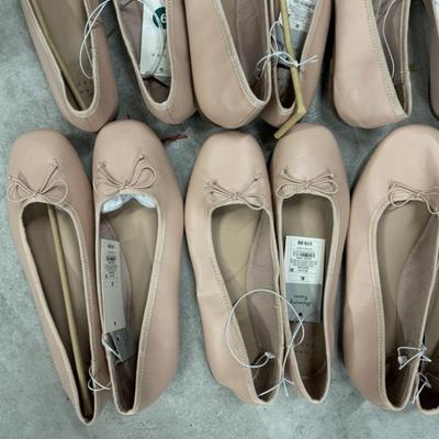 Flipper Pack - $$$ TS06 Womenâ€™s Target Shoes - Brand New Shelf Pulls - Great