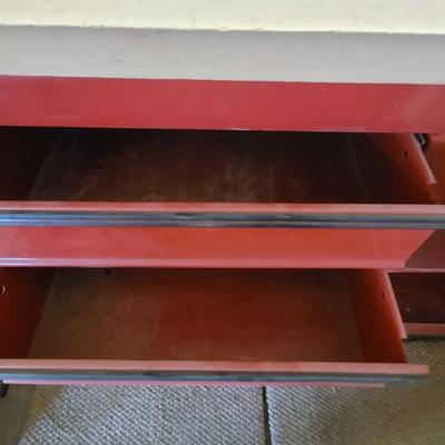 Workbench with Powered Backwall