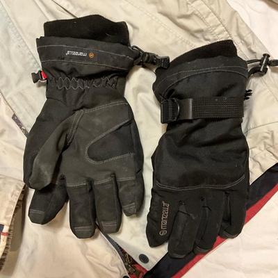 Columbia jacket, L and Manzella gloves L