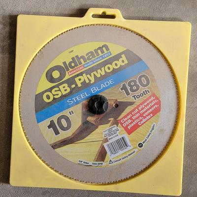 Multiple Saw Blades