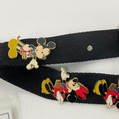 -28- COLLECTIBLE | Mickey Mouse Disney Lanyards & Pins