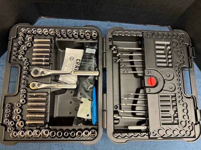 Mechanics Tool Set (204-Piece) Mechanics Tool Set (204-Piece)