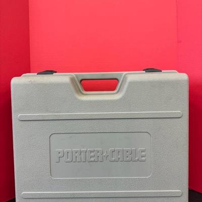 LOT 913 Porter cable round head framing nailer