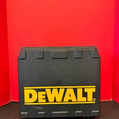 Lot 916 Dewalt Cordless adjustable clutch Driver/Drill