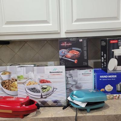 Variety of boxed kitchen items