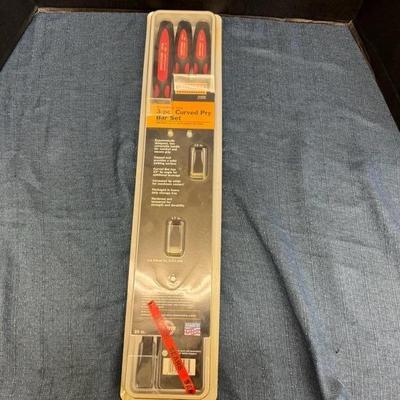 Lot 1101 3-pc curved pry bar set