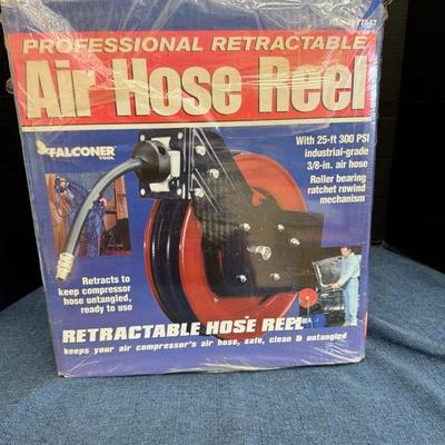 lot 1106 professional retractable air hose reel