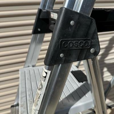 Lot 879 Cosco 6 foot step ladder