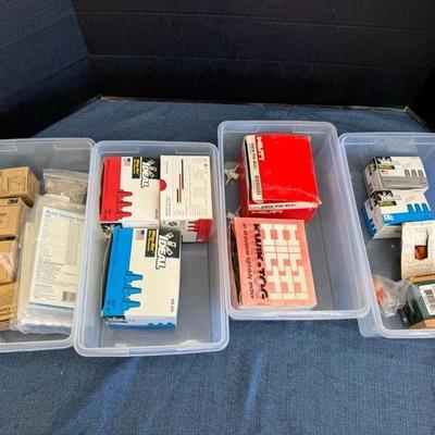 lot 1114 miscellaneous hardware