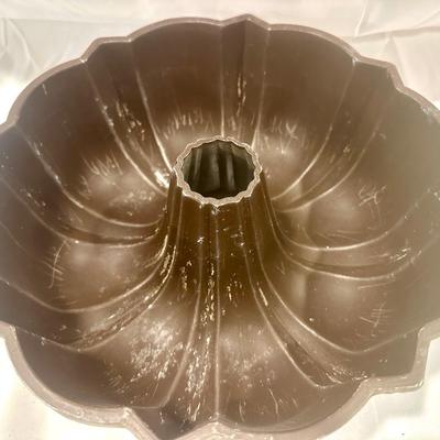 Vintage Authentic Bundt Brand Fluted Tube Cake Pan