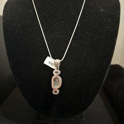 Lot 1024 925 necklace and abalone pendant
