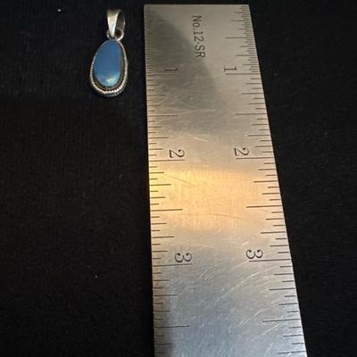 Lot 1025 pendants 925