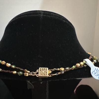 Lot 1027 2 necklaces