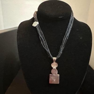 Lot 1027 2 necklaces
