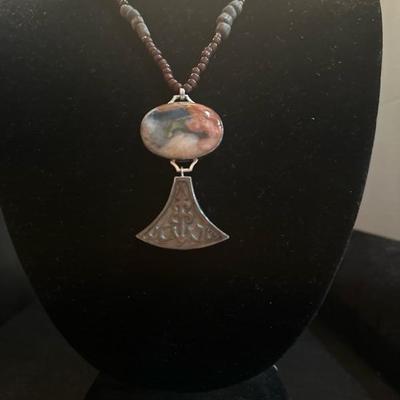 Lot 1030 vintage camenae necklace