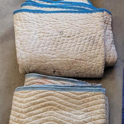 Moving Blankets (3)