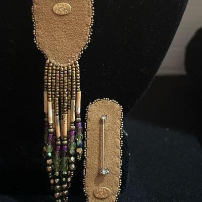 Lot 1036 vintage free spirit necklace and pin