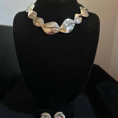 Lot 1042 Vintage Laurel Burch necklace