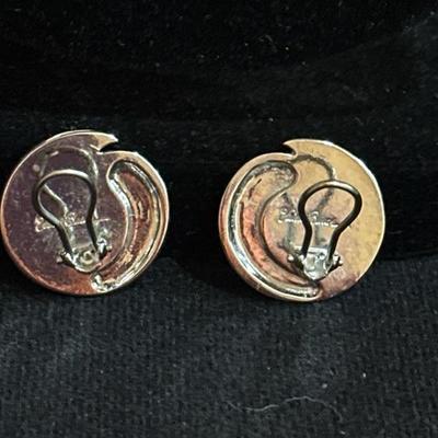 Lot 1042 Vintage Laurel Burch necklace