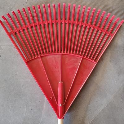 Leaf Rake with Wood Handle