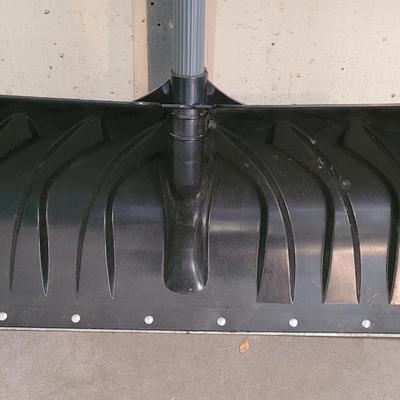 TruTemper Snow Shovel