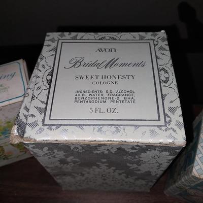 VINTAGE CHURCH HOUSE BRIDE "DELICATE DASIES" COLOGNE-BRIDAL MOMENTS-JOYOUS BELLS