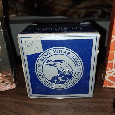 VINTAGE HAMMER-SKATEBOARDER-VINTAGE GRINDER -ARCTIC KING POLOR BEAR