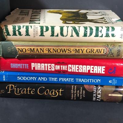 LOT 13D: Antique & Vintage Pirate Books - Howard Pyle's Book of Pirates (1921), Wilhelm Treue's Art of Plunder, A. Hyatt Verrill's The...