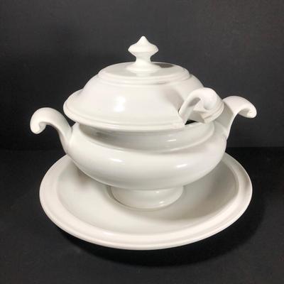 LOT 40D: Soup Tureen Made in Portugal & Pfaltzgraff Pieces