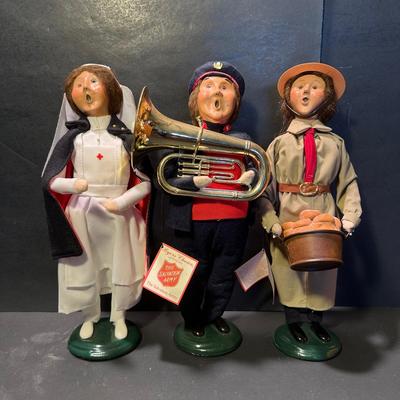 LOT 44L: Vintage Salvation Army Byers Choice Carolers Collection Dolls